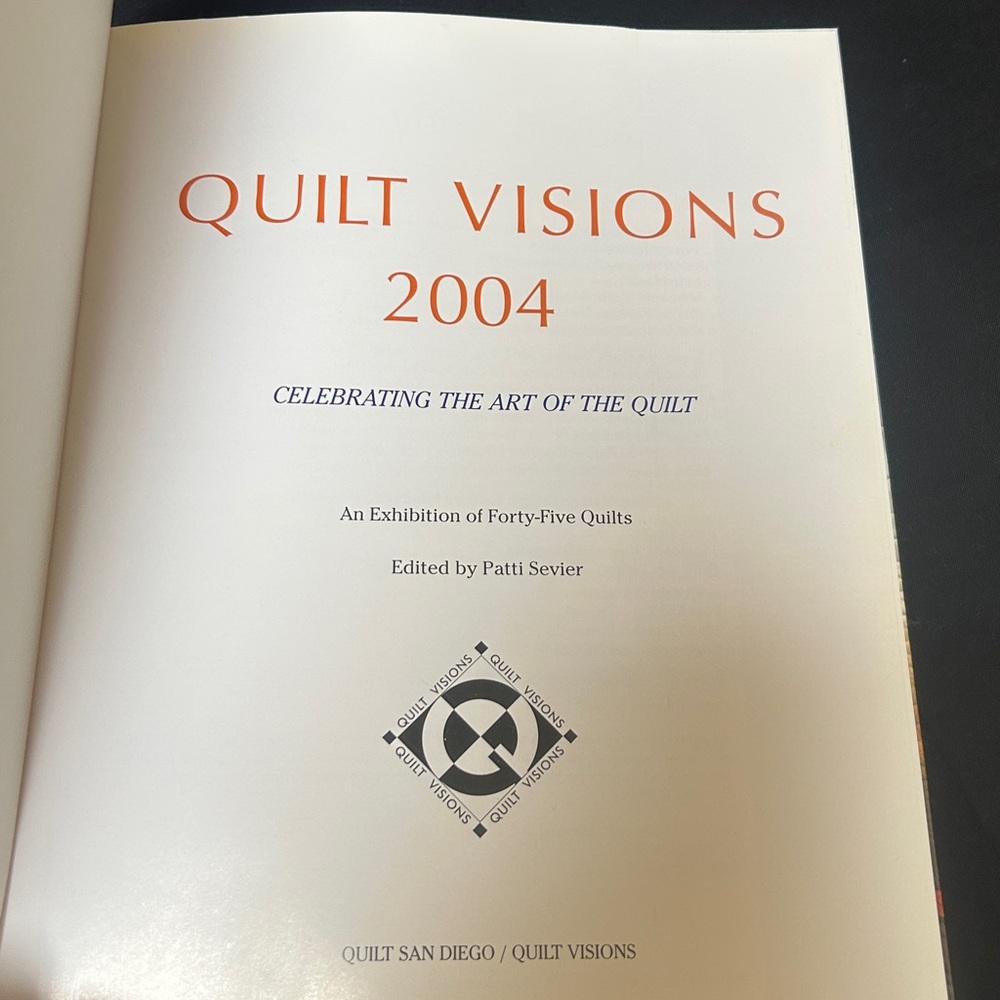 Quilt Visions 2004 Art Book - Picture 4 of 5